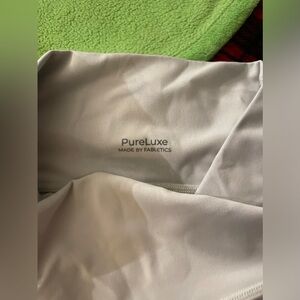 women’s workout leggings!